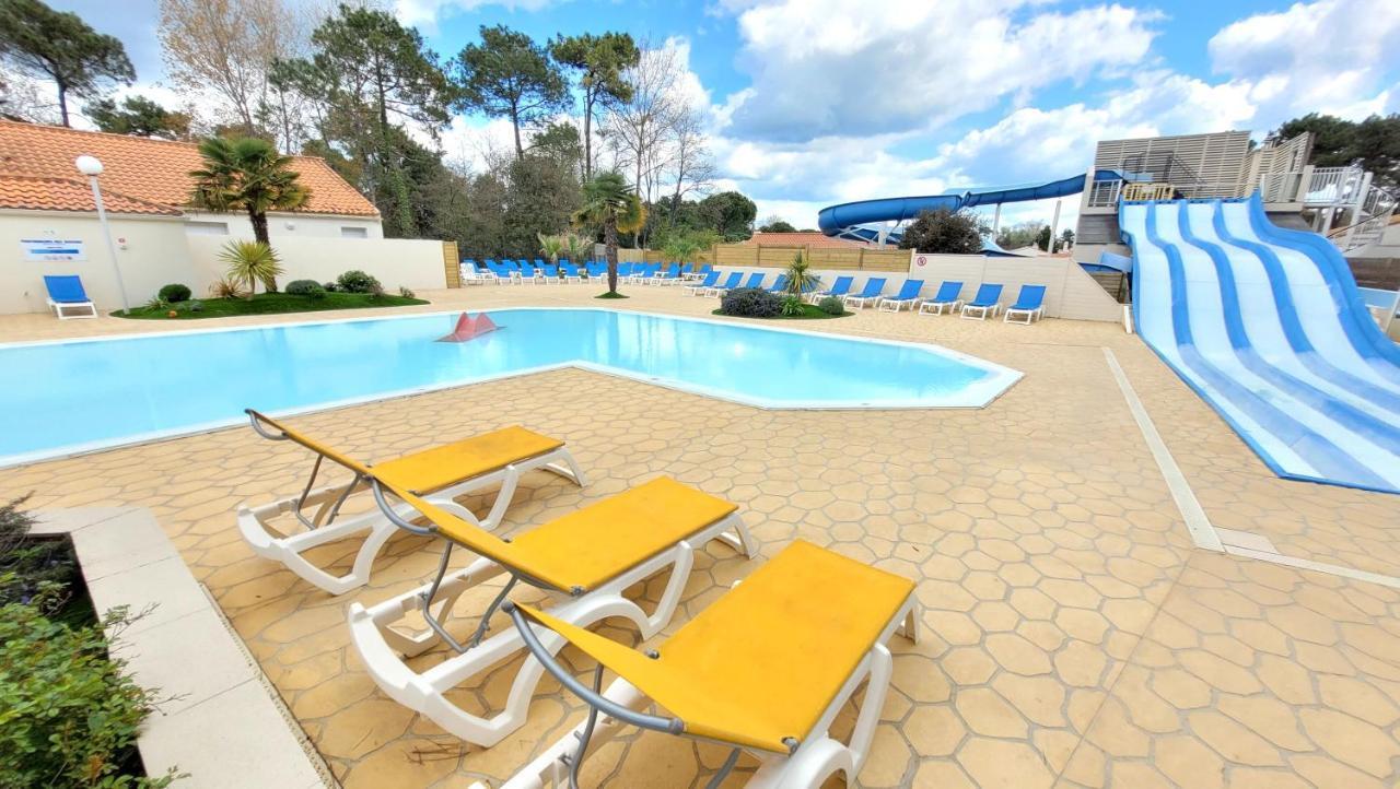 Вилла Belles Vacances En Bord De Mer Dans Camping 4 Etoiles Сен-Жан-де-Мон Экстерьер фото