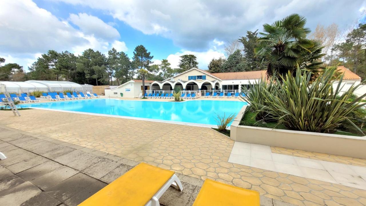 Вилла Belles Vacances En Bord De Mer Dans Camping 4 Etoiles Сен-Жан-де-Мон Экстерьер фото
